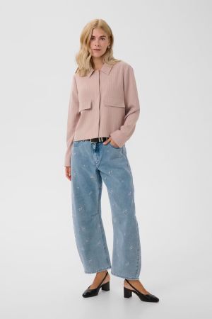 Light blue wash