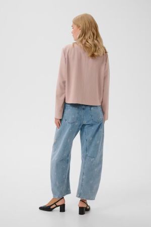  Light blue wash